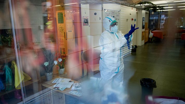 Telediario Fin de Semana - Telediario 2 en 4' - 05/12/21