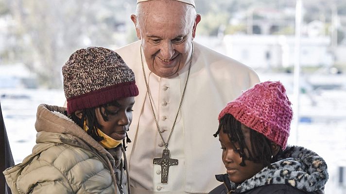 El papa clama en Lesbos contra el drama de la inmigración