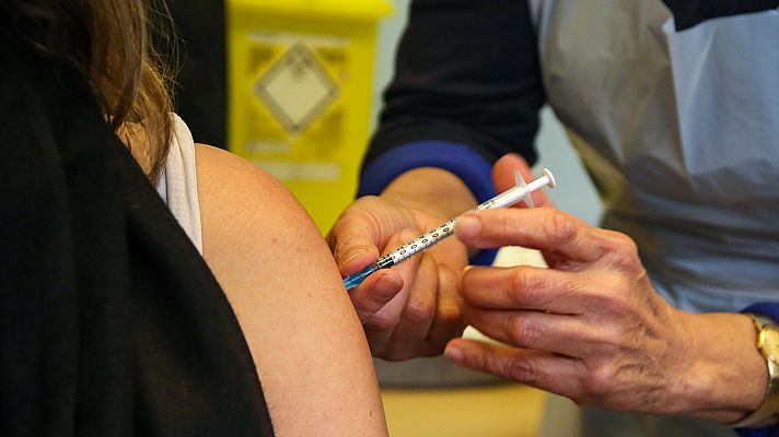 Las farmacéuticas estudian la reformulación de sus vacunas