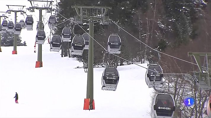 L'Informatiu - El vent obliga a tancar Vallter 2000 i Boí Taull