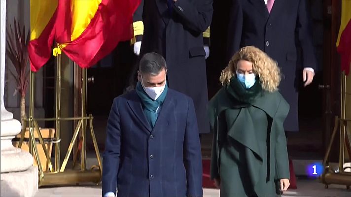 L'Informatiu - L'aniversari de la Constitució encén el debat sobre la seva reforma