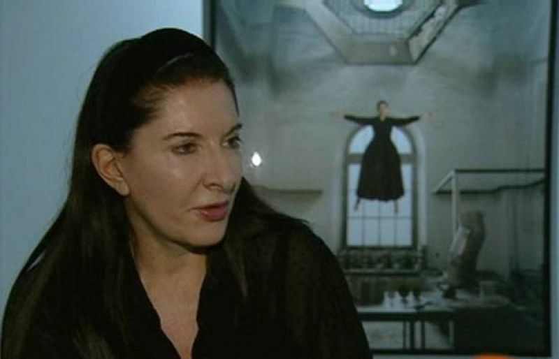 La artista Marina Abramovic en La Tarde