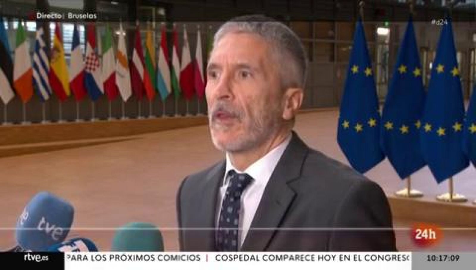 Marlaska dice que se investigarán las amenazas a la familia que defendía el 25% de educación en castellano para su hijo