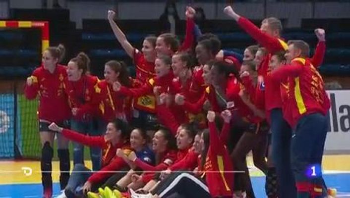 Telediario 1 - Las Guerreras sufrieron para ganar a Japón