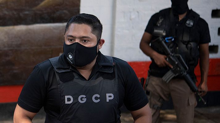 Telediario 2 - El Gobierno de Bukele negocia una tregua secreta con las 'maras'