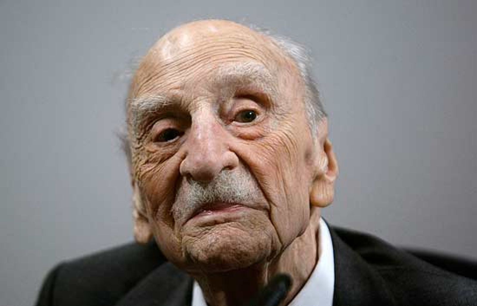 Informe Semanal: Ayala, un siglo entre letras  | RTVE Play