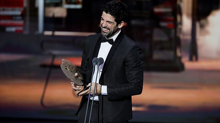 Premios José María Forqué - Miguel Ángel Muñoz entrega a su abuela su premio