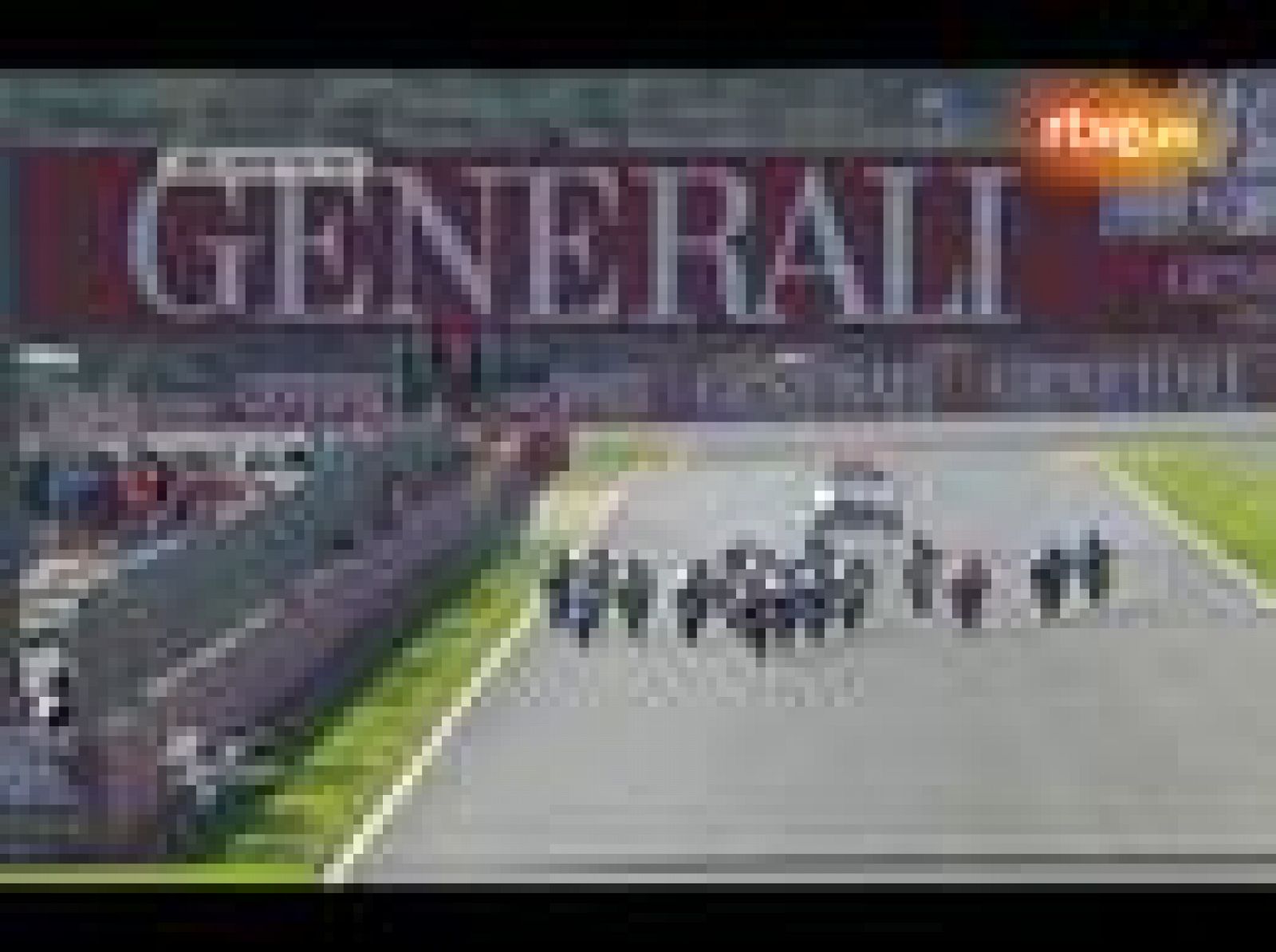 Con una gran victoria en Cheste, Dani Pedrosa finaliza la temporada como el tercer mejor piloto del mundo.