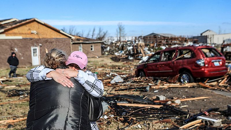 La localidad de Mayfield, reducida a escombros por un tornado