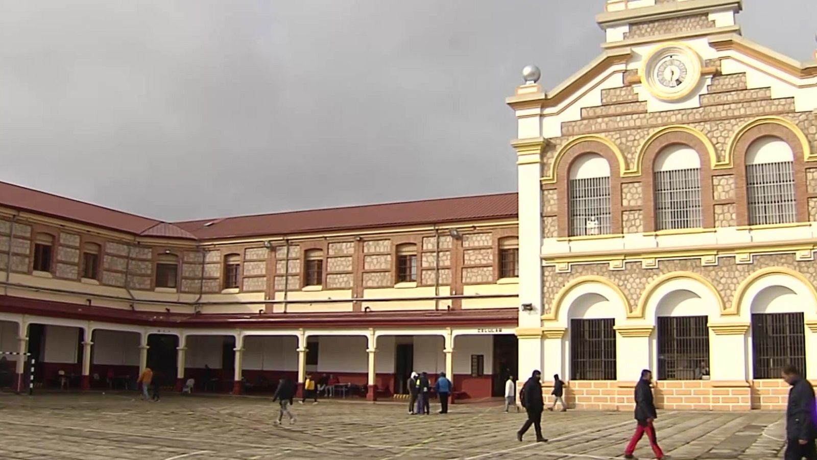 'La voz del patio', una herramienta más para la reinserción de la cárcel de Burgos | Ver