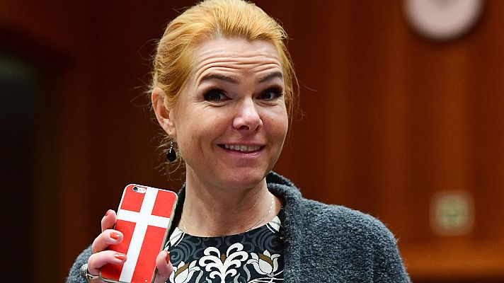 Condenada una exministra danesa por separar a refugiados
