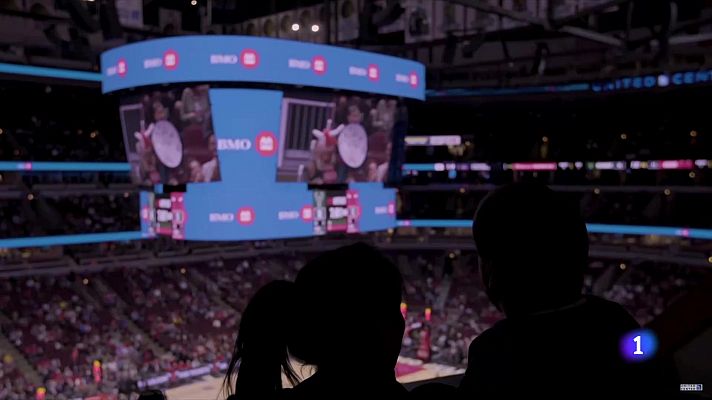 Telediario 1 - La NBA aplaza dos partidos por un brote de Covid-19 en los Bulls