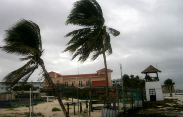  - El Salvador, 124 muertos