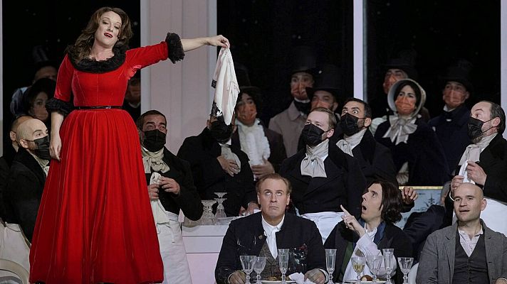 Telediario 2 - 'La Boheme' vuelve al Teatro Real