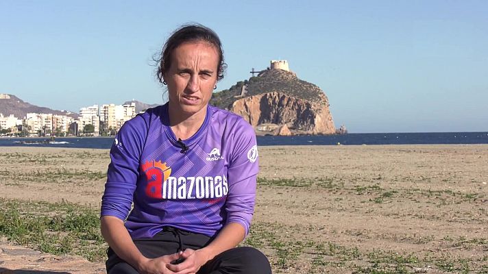 Triatlón - Mujer y triatlón. Concentración Amazonas