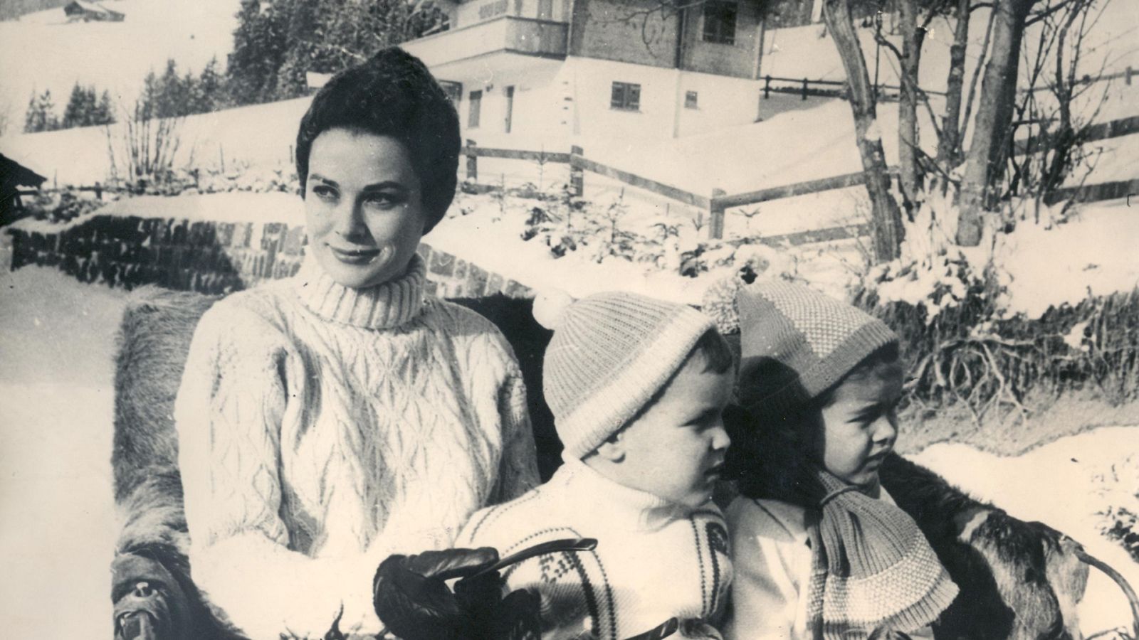 Lazos de sangre - Previo - Los Grimaldi - ver ahora