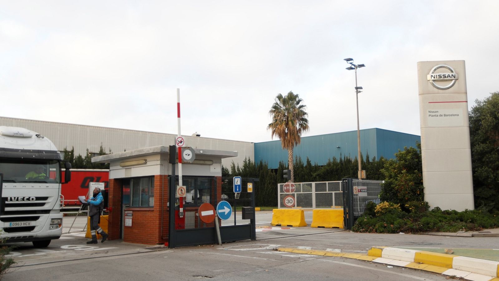 Último día de actividad en la fábrica de Nissan de Barcelona | Ver