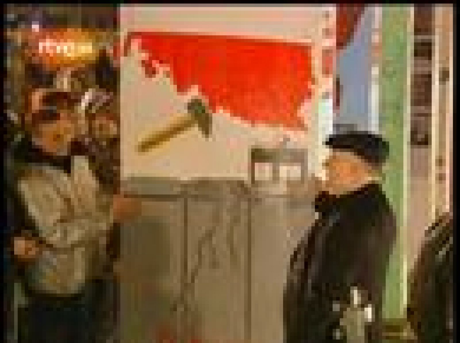 Líderes políticos y ciudadanos han empujado casi dos kilómetros de fichas gigantes de dominó que simbolizan la reacción en cadena que la desaparición del muro desencadenó en el mundo, con la caída de los regímenes comunistas de Europa del Este