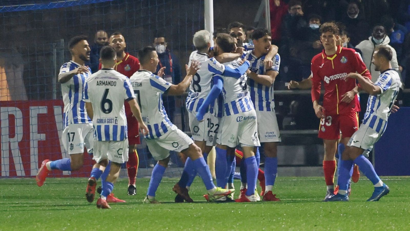 Atlético Baleares y Mancha Real eliminan a Getafe y Granada