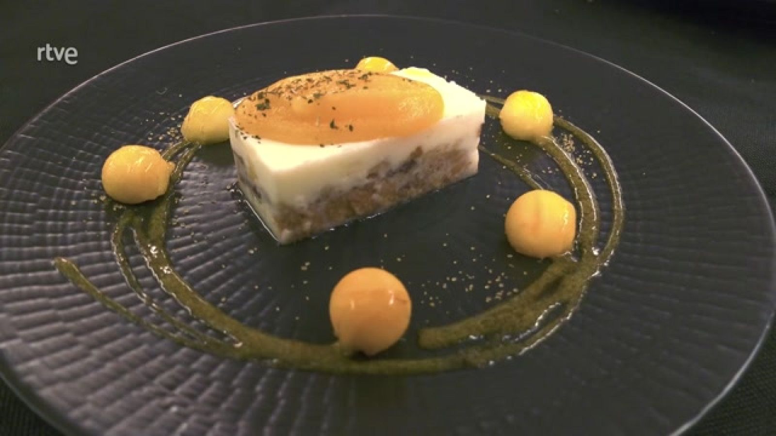 Aquí la Tierra - Cuatro platos hechos con caqui