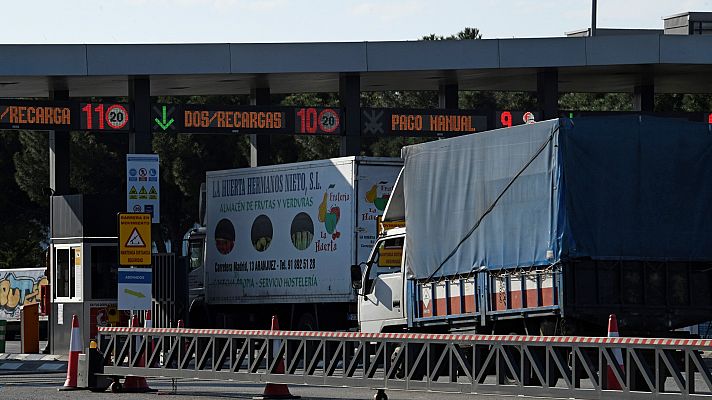 Gobierno y transportistas negocian 'in extremis' para evitar la huelga