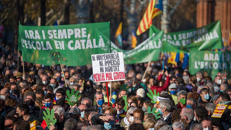 Manifestación en Barcelona en defensa del catalán en la escuela
