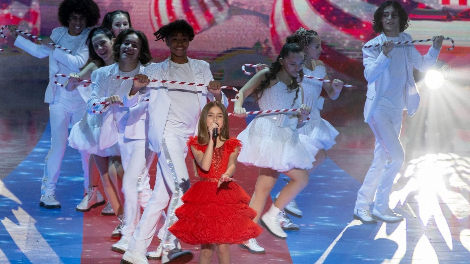 Eurovisión Junior 2021: Valentina interpreta la versión navideña de "J'imagine"