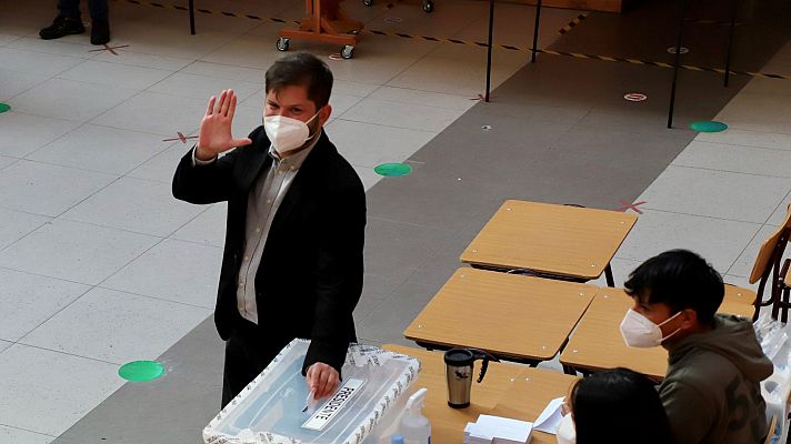 El izquierdista Boric gana las elecciones en Chile con más del 55% de los votos