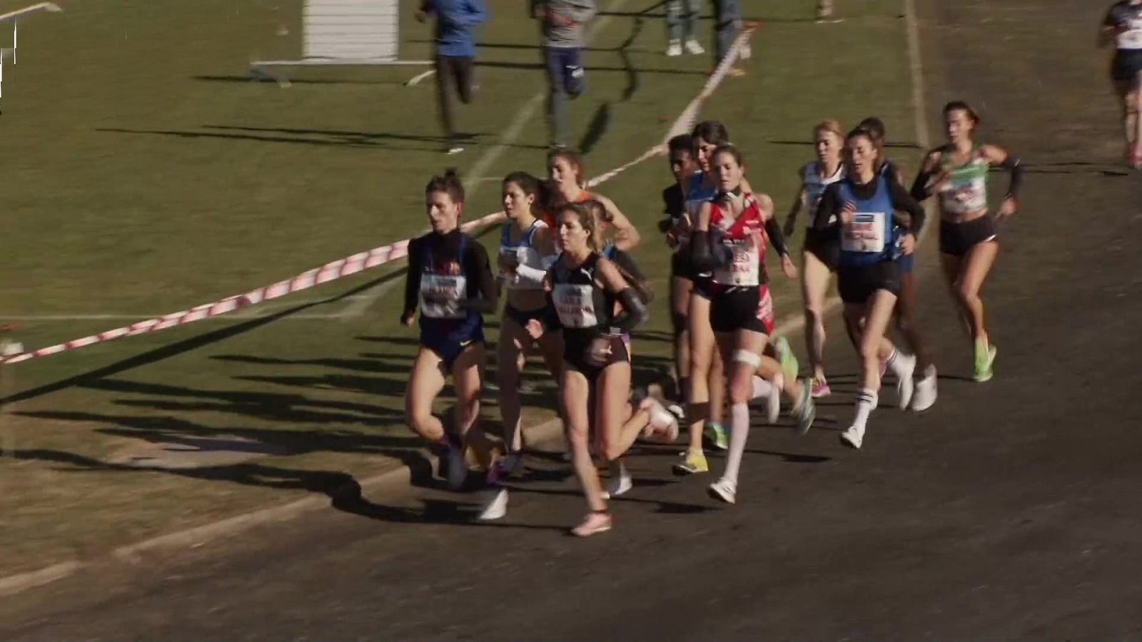 Cross - Cross Internacional Venta de Baños. Carrera femenina - ver ahora