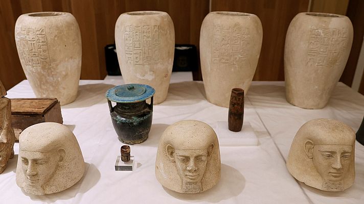 Vuelven a su país de origen 36 piezas expoliadas en Egipto y recuperadas por la Guardia Civil