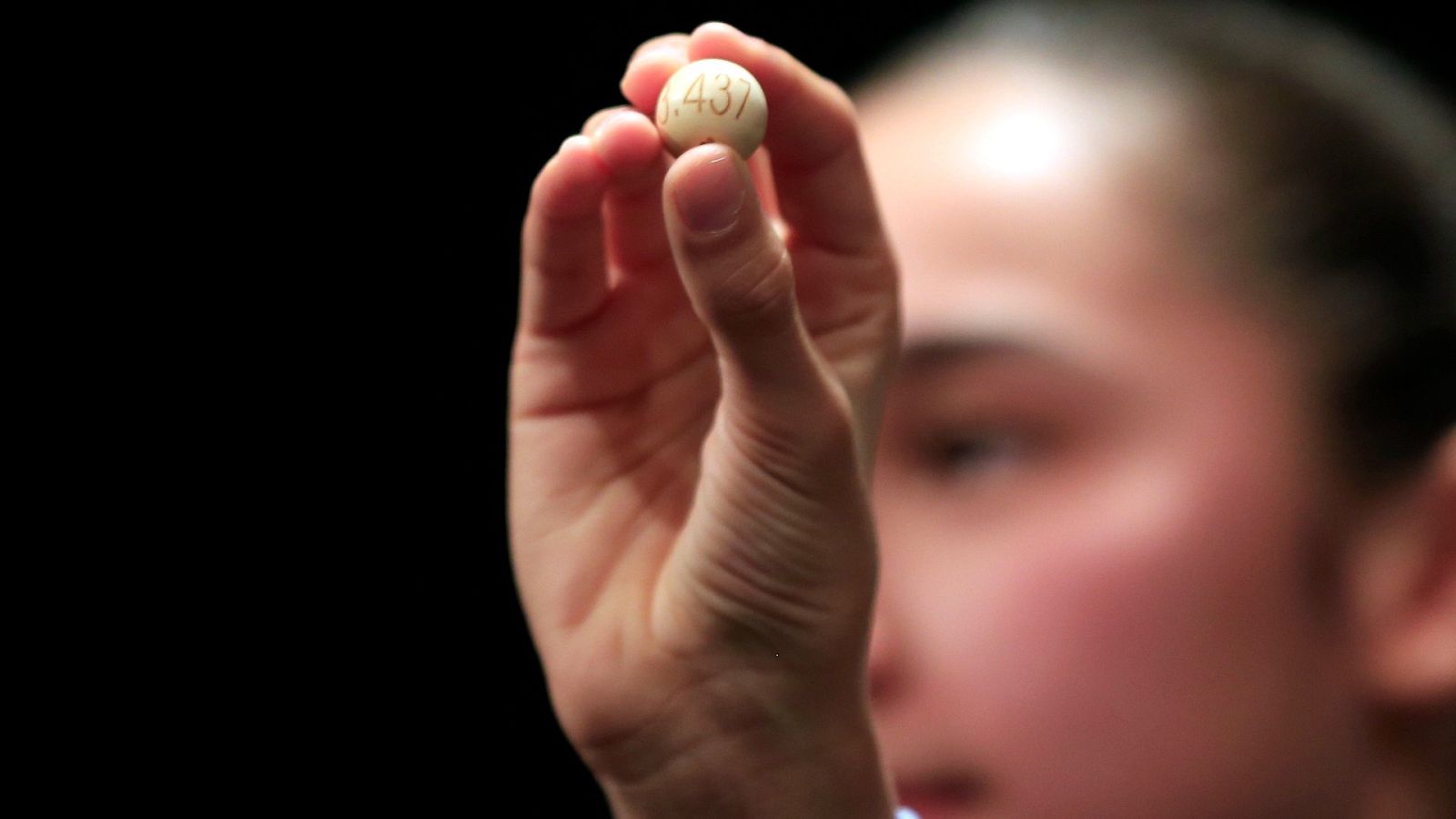 ¿Cómo evitar problemas con los décimos de Lotería de Navidad?