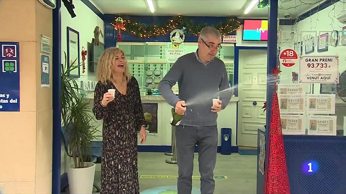L'Informatiu - Calella i Granollers pessiguen 25 milions del tercer premi de la grossa