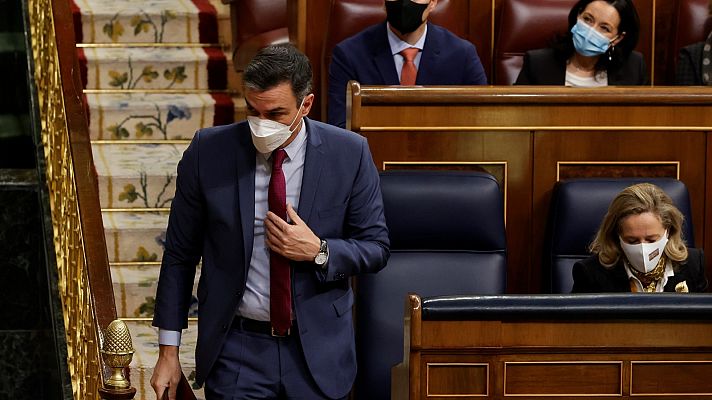 Telediario 1 - Enfrentamiento de Sánchez y Casado por la sexta ola