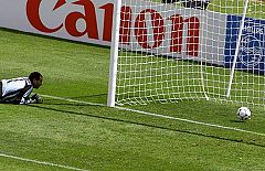 Gol involuntario de Zubizarreta