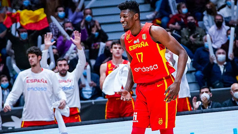 Yankuba Sima: 25 años y muchas experiencias hasta llegar a la selección española -- Ver ahora