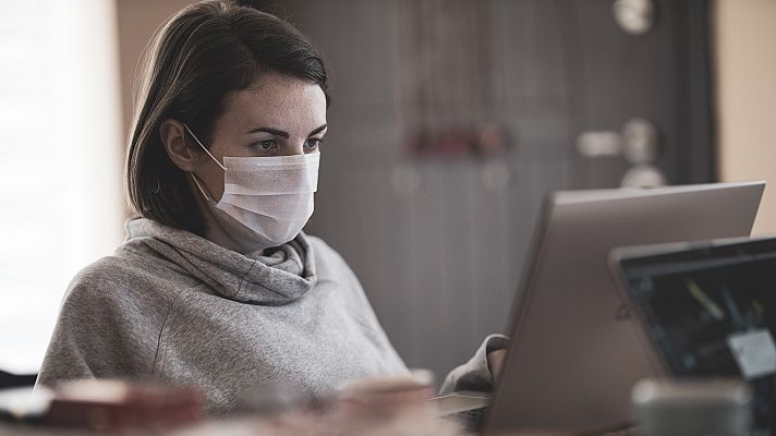 Telediario 2 - Varias comunidades plantean reducir el aislamiento a asintomáticos