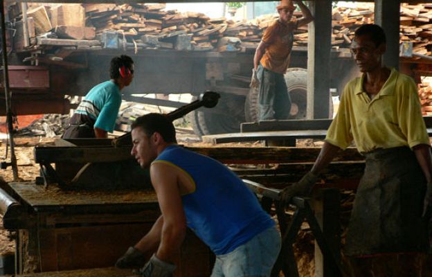 En portada - Nuevos esclavos, hambres viejas