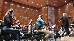 Benidorm Fest - Así es el himno "Vita est", compuesto por Pepe Herrero e interpretado por la Orquesta y Coro de RTVE