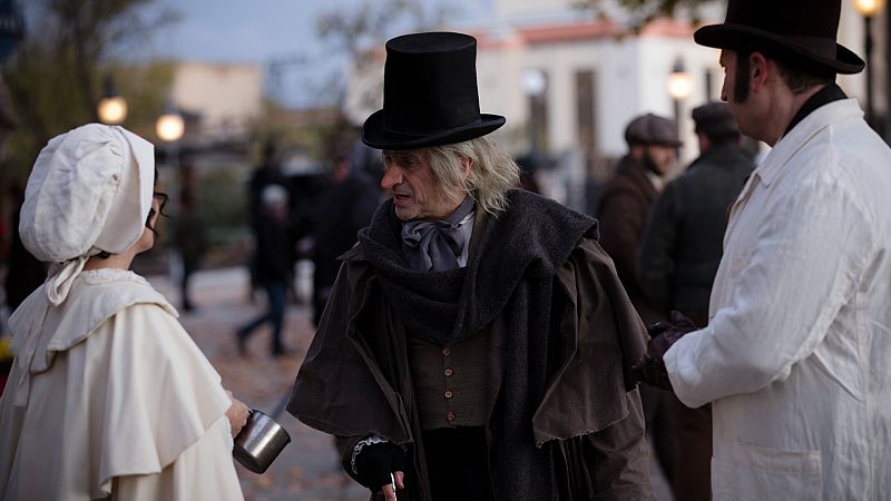 Nochevieja Jos� Mota | Scrooge da las gracias a los sanitarios