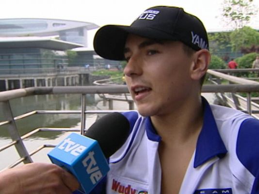  - Lorenzo se sobrepone