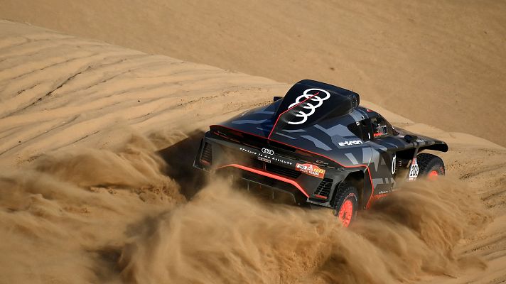 Telediario Fin de Semana - Carlos Sainz termina segundo el prólogo del Dakar que ganó Al-Attiyah