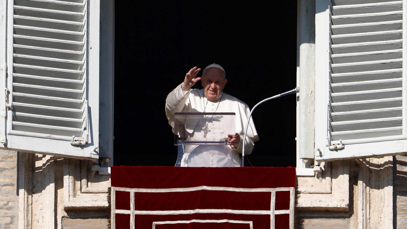 El papa condena la violencia machista en la primera misa del año: "Basta, herir a una mujer es ultrajar a Dios" 