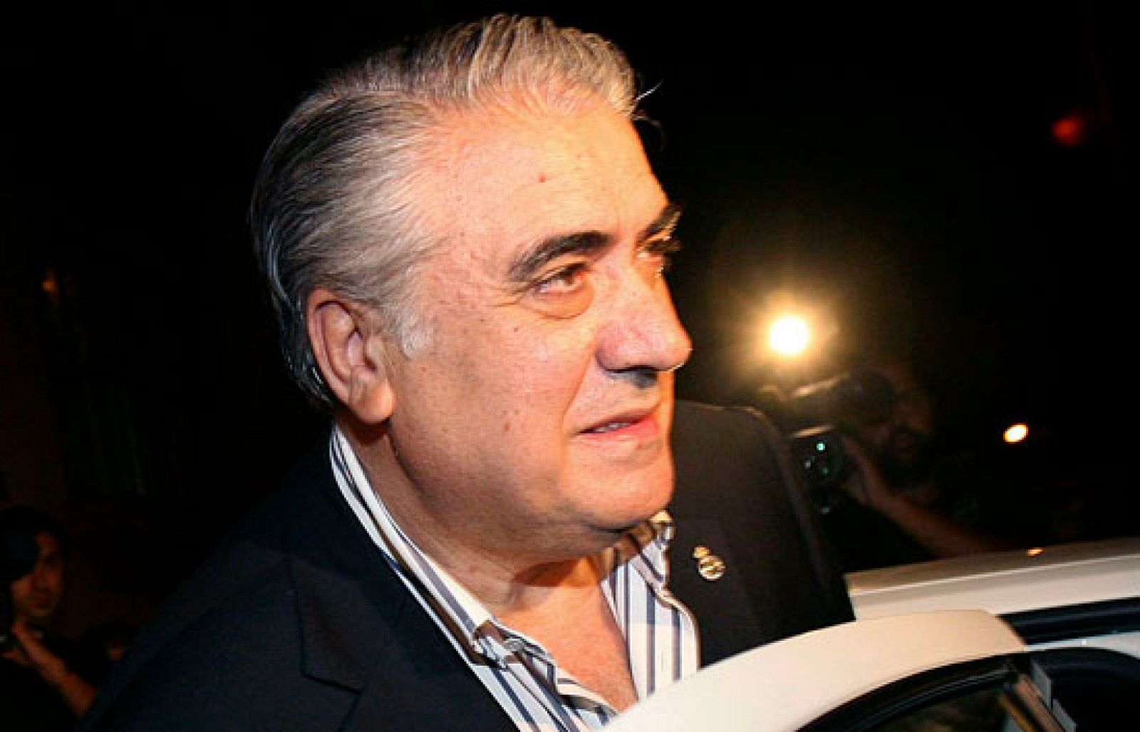 El empresario y ex presidente del Real Madrid ha asegurado no tener nada que ver con la trama.