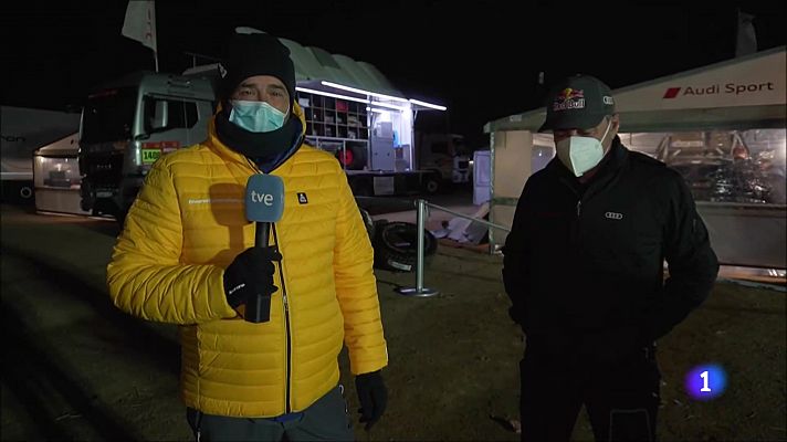 Carlos Sainz: "Es una pena que el segundo día del Dakar estemos sin opciones"