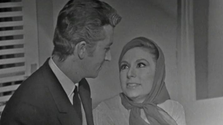 Estudio 1 - La escala rota