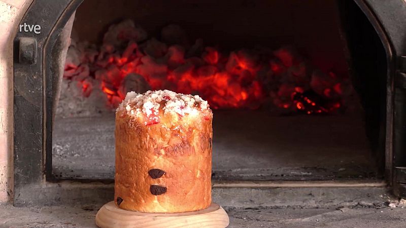 Aqu la Tierra - Receta de roscn con forma de panettone