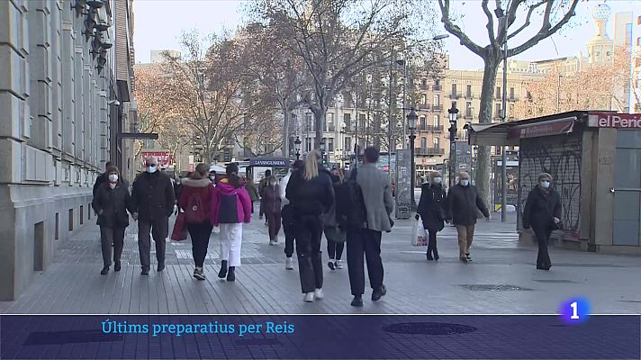 L'Informatiu - La pandèmia fa caure l'afluència de compradors per Nadal