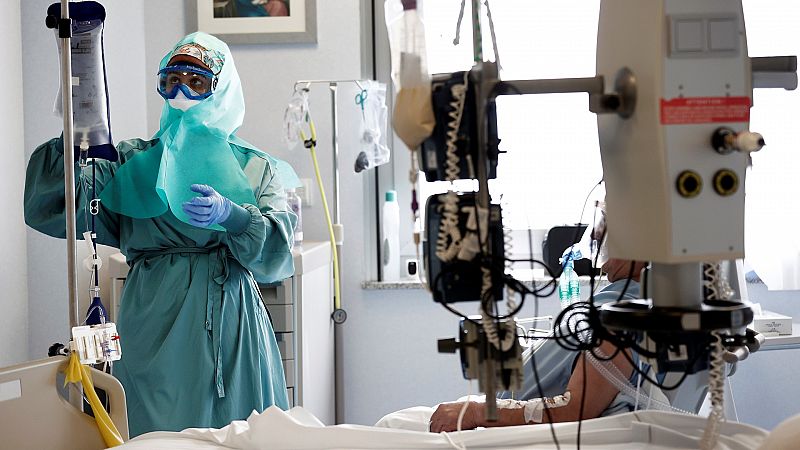 La variante Ómicron diezma los hospitales navarros: el 4% del personal sanitario está contagiado