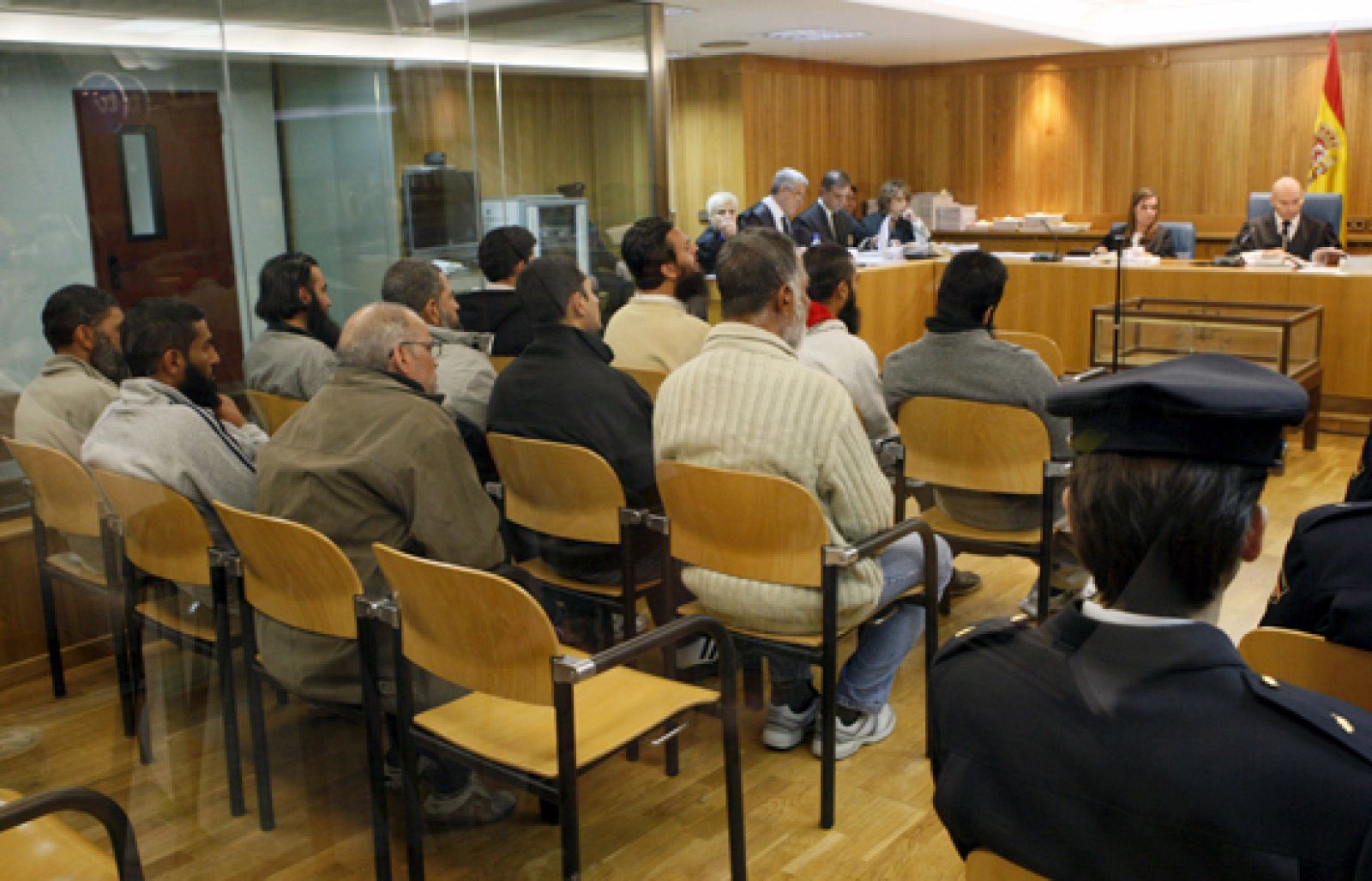 En la Audiencia Nacional, once supuestos terroristas islamistas se sientan desde hoy en el banquillo | Ver
