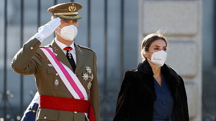 Telediario 1 - El rey destaca las misiones de emergencia en la Pascua Militar